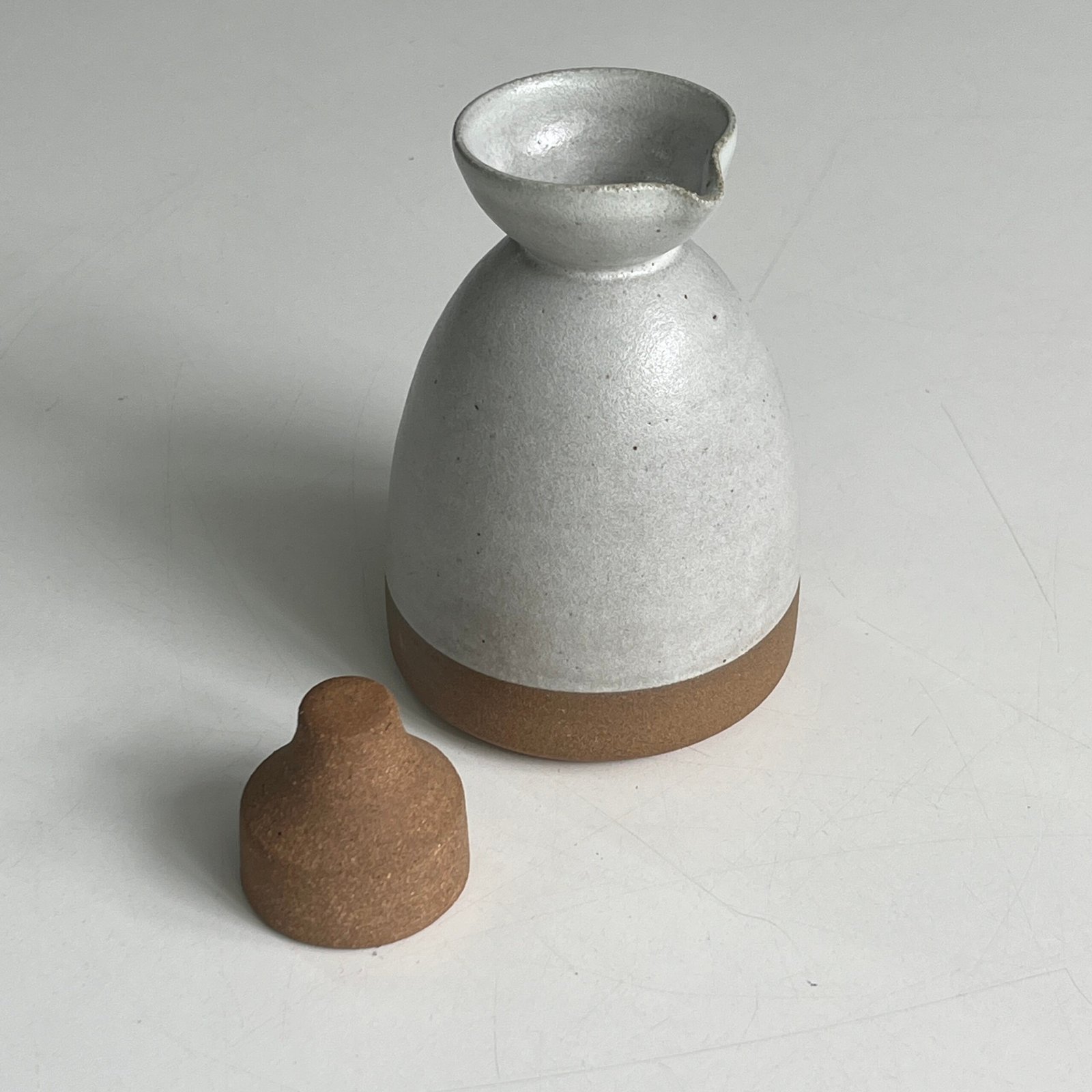 3. Garrrafa shoyu branca 2