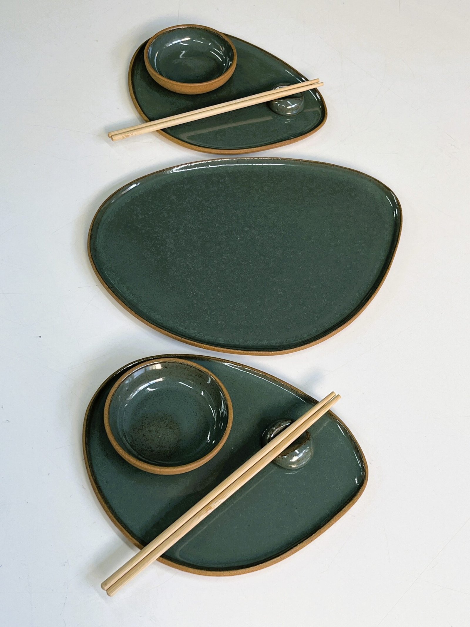 Conjunto Nave para sushi dupla + prato de servir | verde - Imagem 10