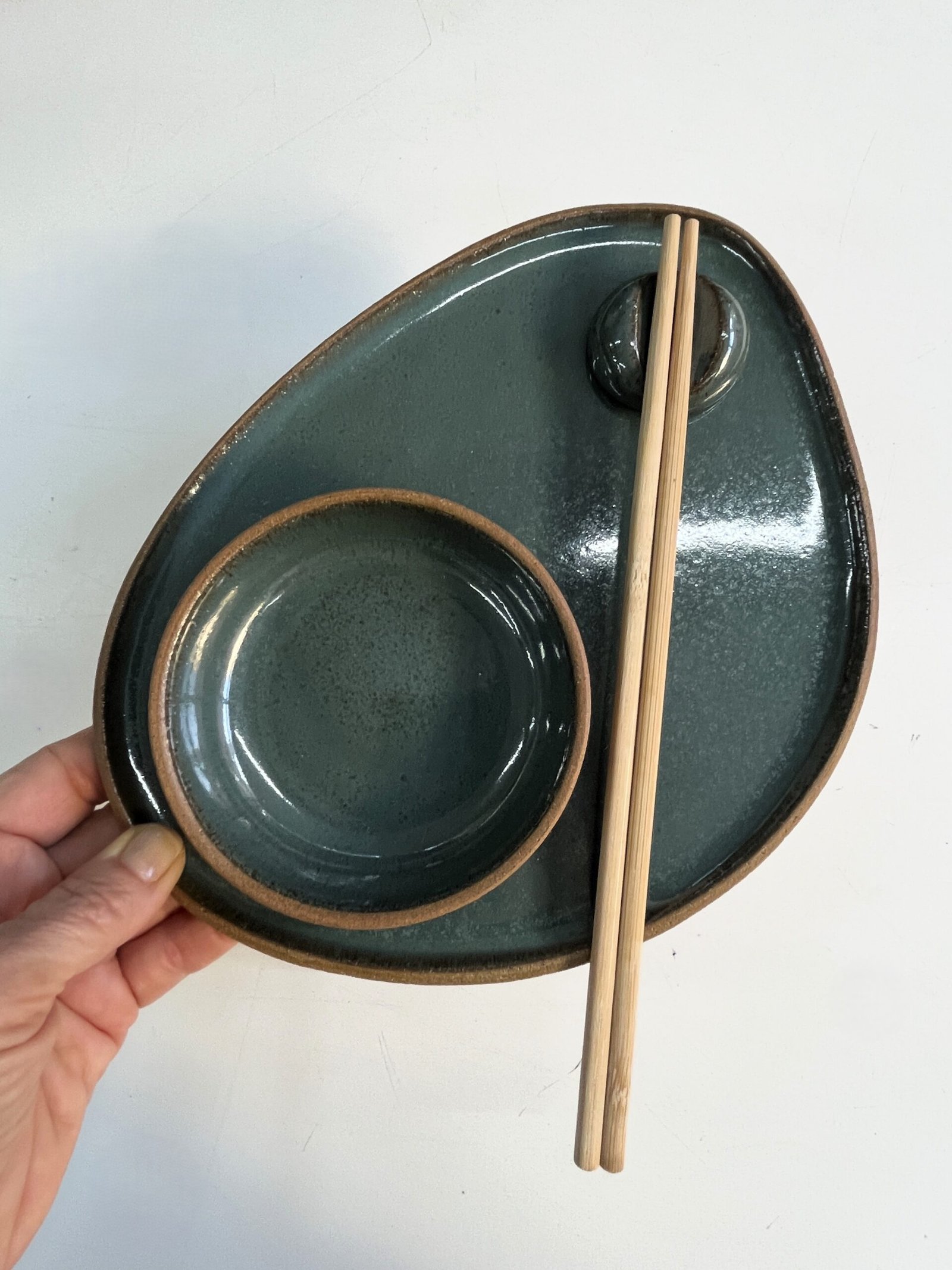 Conjunto Nave para sushi dupla + prato de servir | verde - Imagem 7